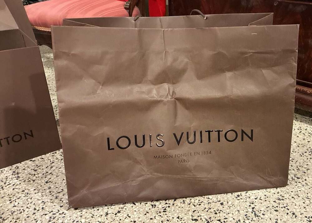Louis Vuitton Authentic Branded Empty Gift Box and Shopping Bag Set - Picture 4 of 6